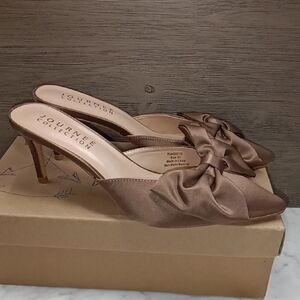 Journee Collection Women's Tiarra Bow Heels Size 8.5 NEW